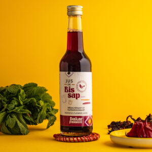 Boisson au Bissap Rouge - Hibiscus flower juice - Dakar Passion